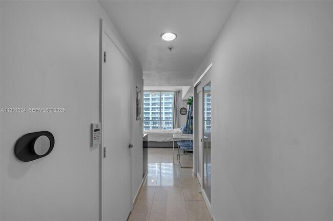 Photo - 1750 N Bayshore Dr Unit 1204