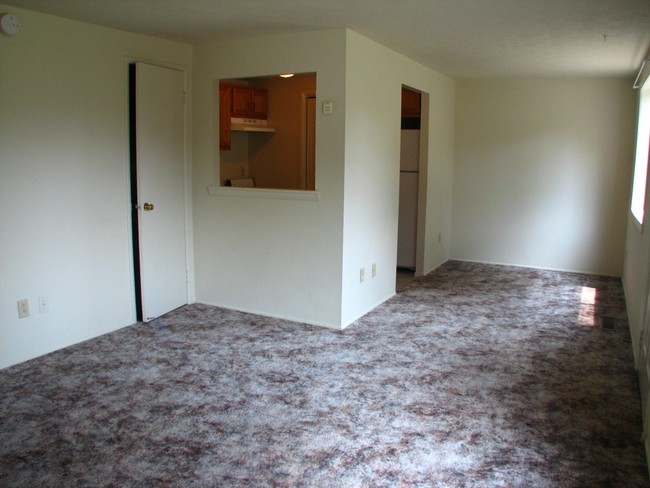 Building Photo - Summit at Glendale Rental