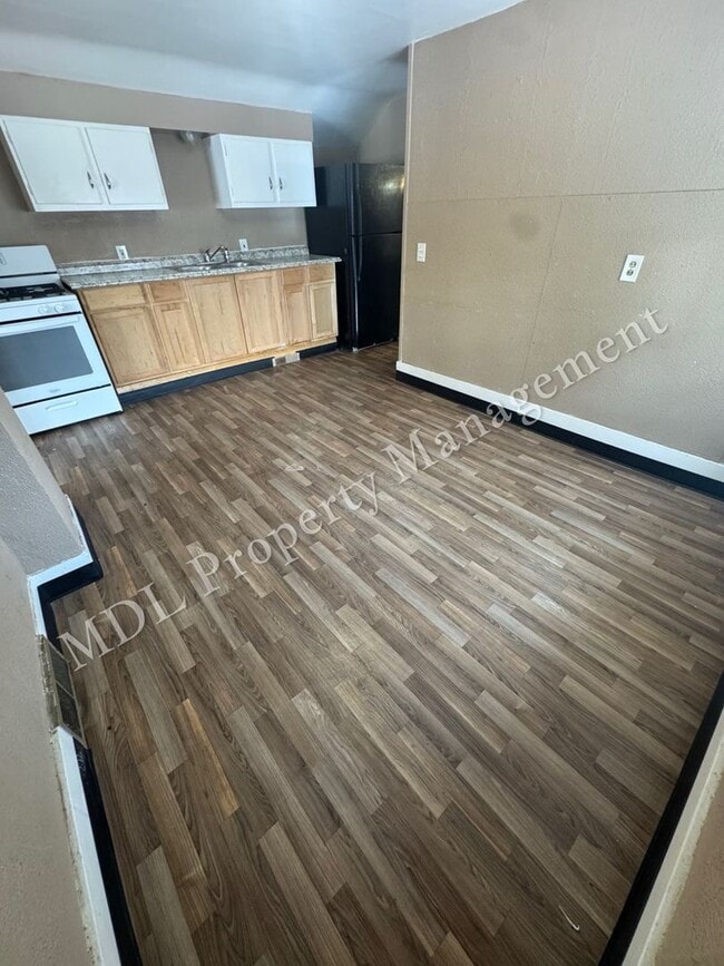 Photo - 909 Mackinaw St Unidad 2