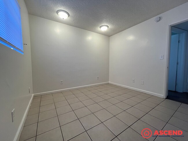 Photo - 1500-1504 Owens Street Unit 1504
