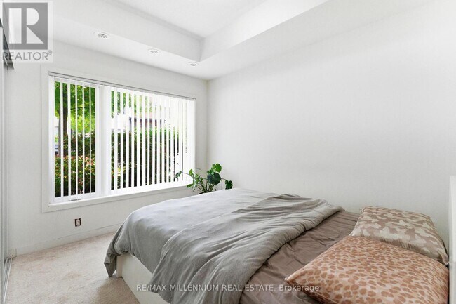 Photo - 60 Orchid Pl Dr