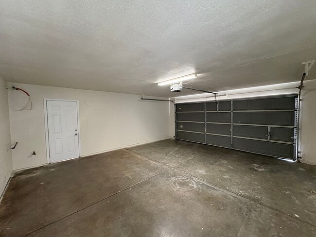 744 W Buena Vista Ave