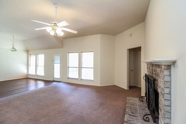 Photo - 216 Stone Creek Blvd