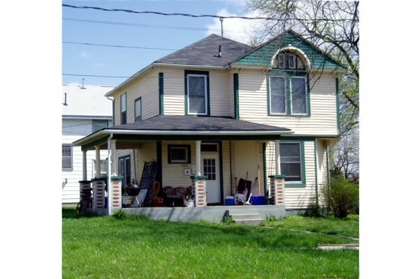 Photo - 1008 N Oak St