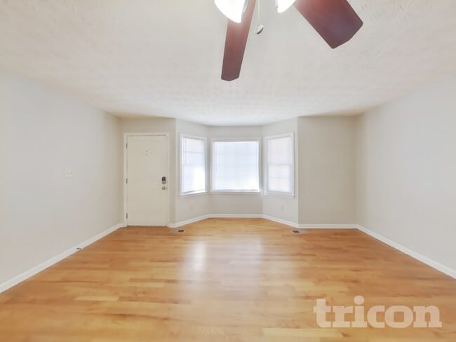 Photo - 15 Gregory Ln