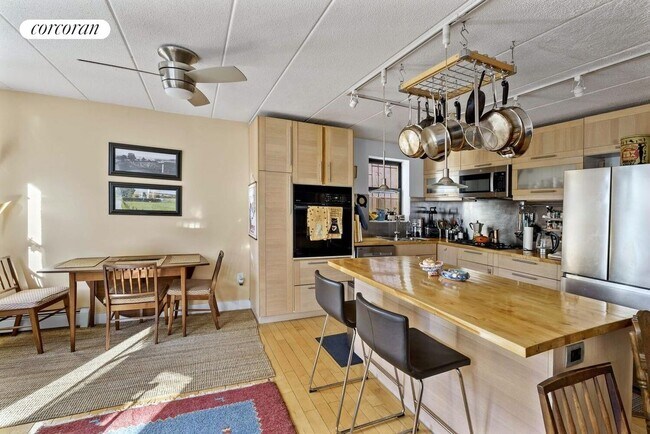 Photo - 442 Clermont Ave