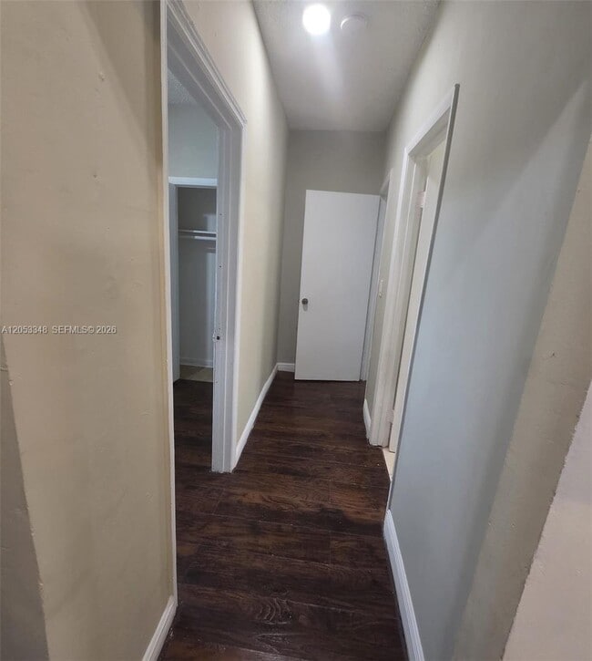 Photo - 1008 N 18th Ct Unit 101B