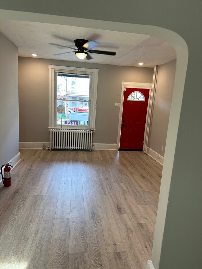 Building Photo - 347 N Edgewood St