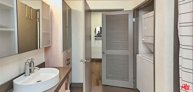 Photo - 1234 Wilshire Blvd Unidad 415