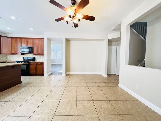 Photo - 2780 Cottoneaster St