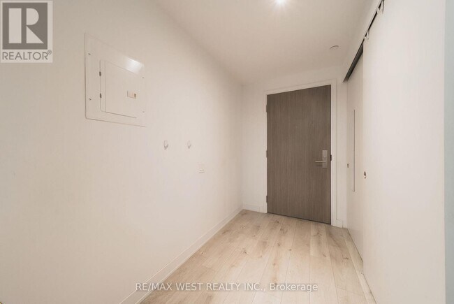 Photo - 161 Roehampton Ave Unit 331