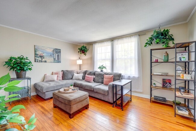 Photo - 1644 Naldo Ave