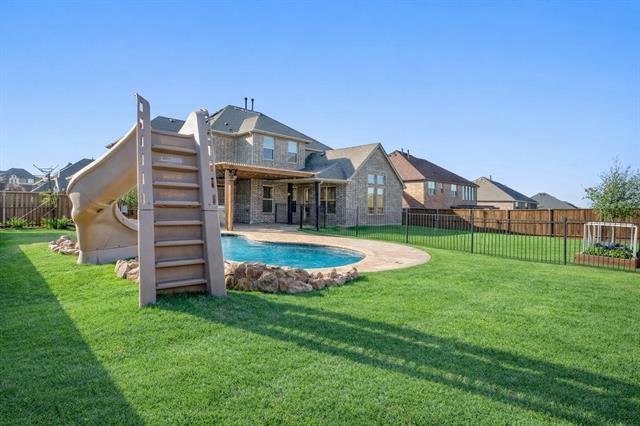 Photo - 721 Broderick Ln