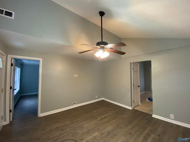 Photo - 1112 NE Wellman Ave