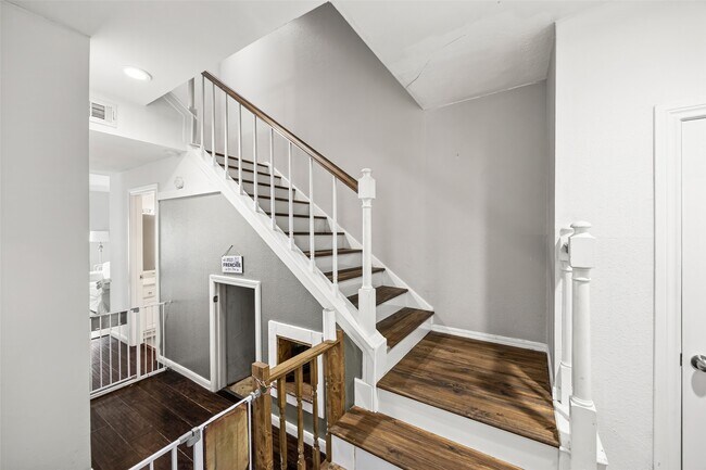 Photo - 810 Augusta Dr Unidad 810