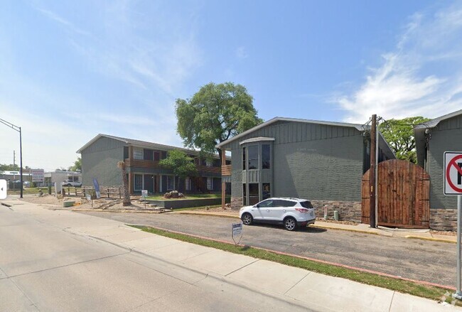 Building Photo - Agave Heights Rental