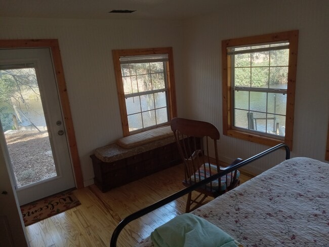 Photo - 412 Tut N Lue Rd