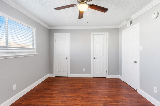 Photo - 14814 Perthshire Rd