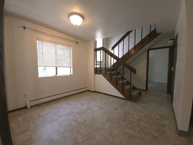 Photo - 2645-2647-2647 Pine St Unidad 2647