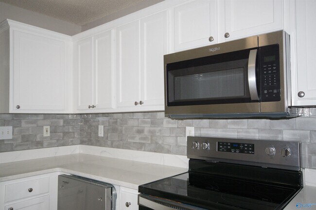 Photo - 109 Sandy Hollow Dr NW