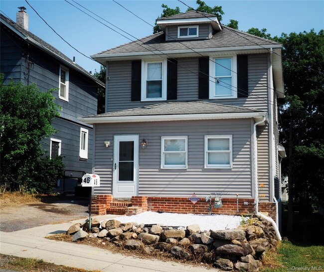 Building Photo - 46 Poplar St