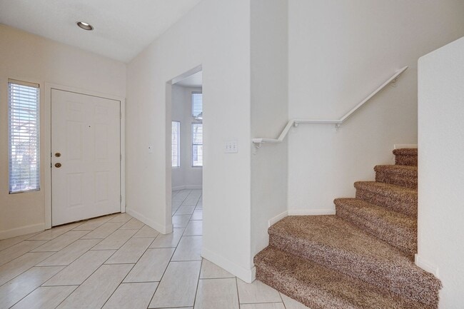 Photo - Henderson 3 bedroom home with 2-car garage