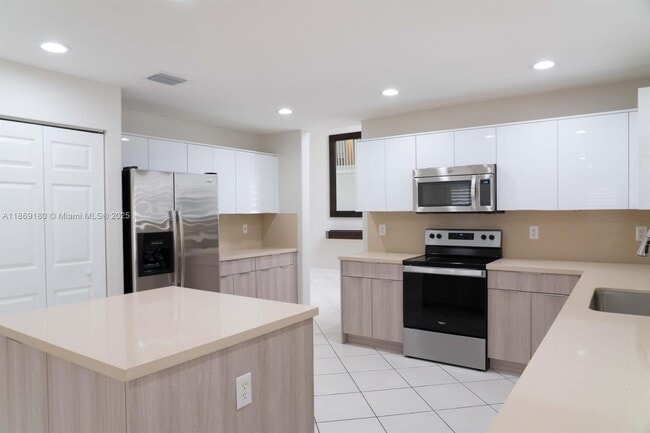 Photo - 3547 SW 175th Ave