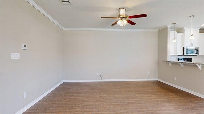 Photo - 2151 Big River St