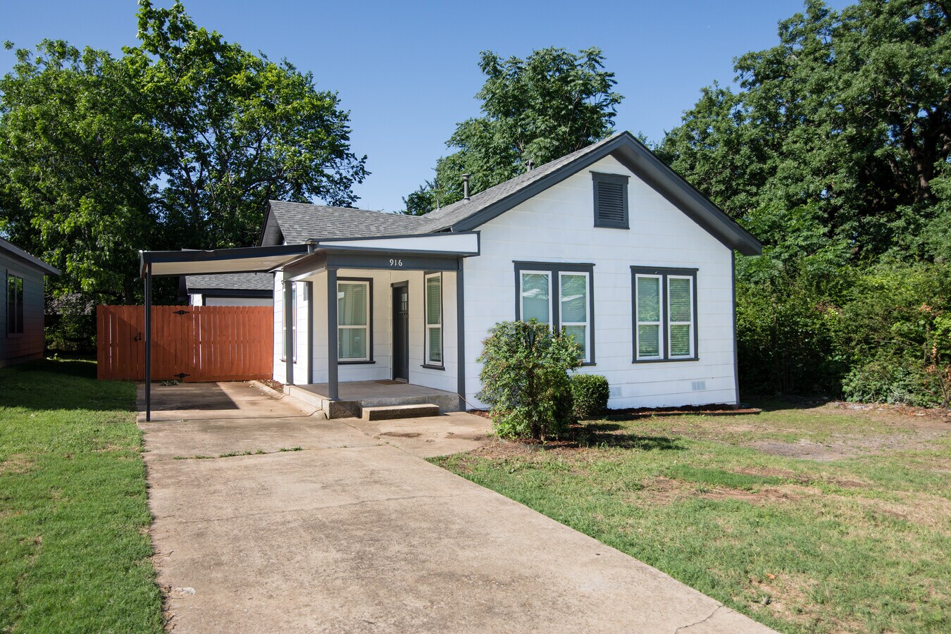 Photo - 916 Wilde St