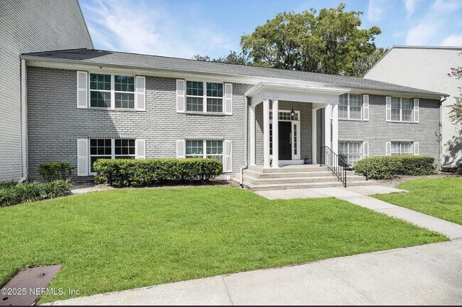 Photo - 4315 Plaza Gate Ln S