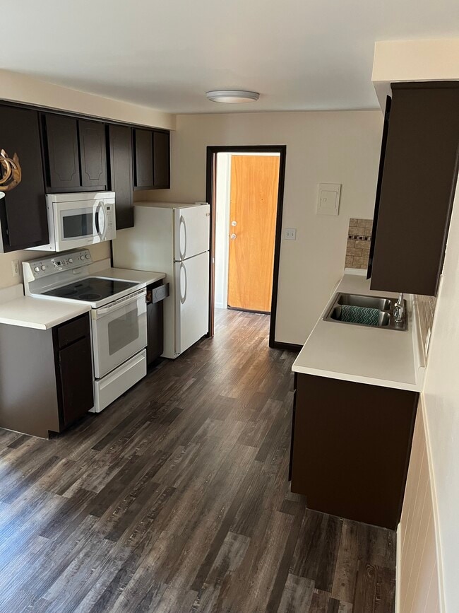 Photo - 17060 E 11 Mile Rd Unit #7