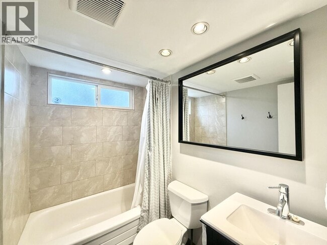 Photo - 111 W 10th Ave Unit 203