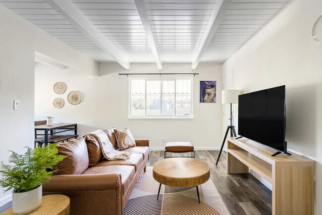 Photo - 2312 Bonar St Unidad ID1310766P