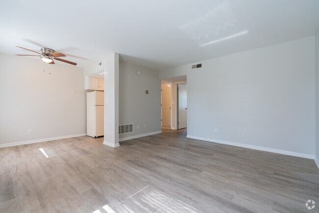 1BR, 1BA - 700SF - Living Room - The Rockford Arms Apartment Community