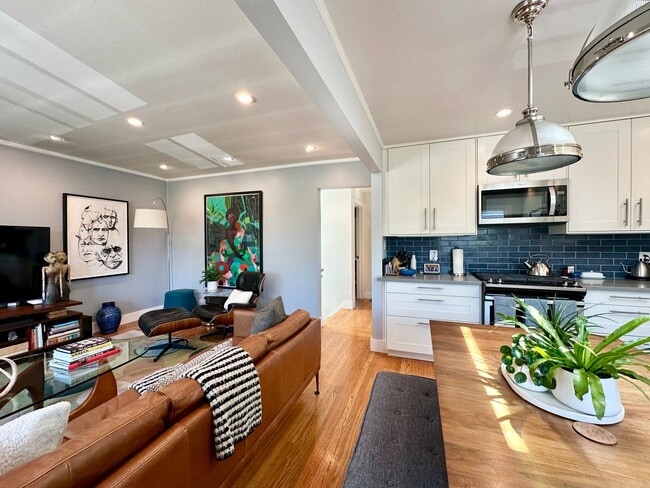 Photo - 763 Andover St