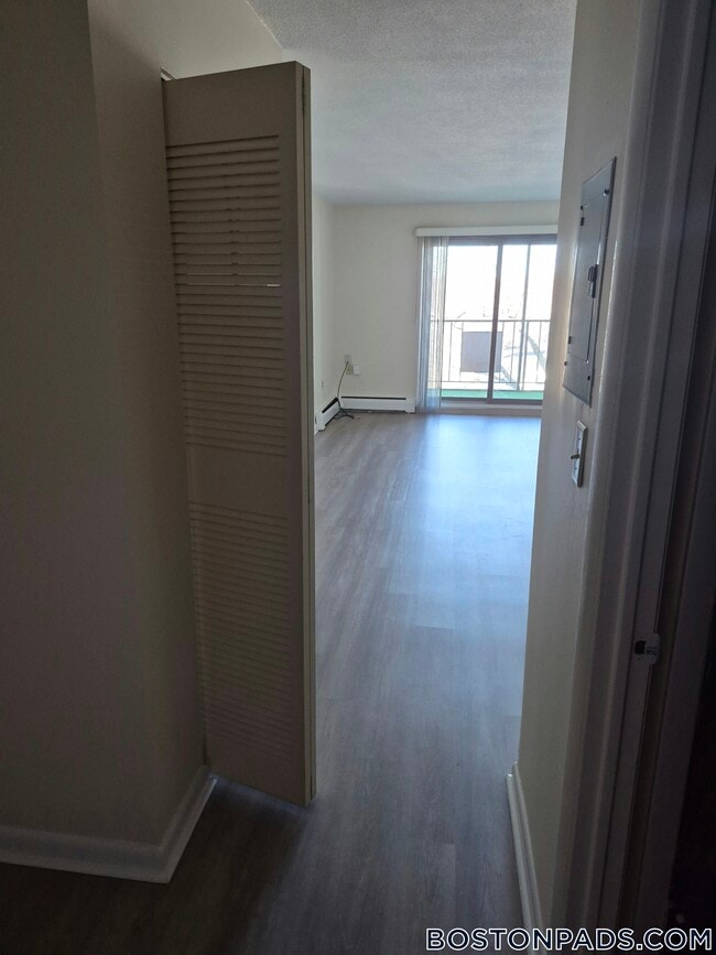 Photo - 385 Massachusetts Ave Unidad 55