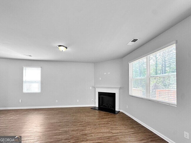 Photo - 1067 Lear Dr