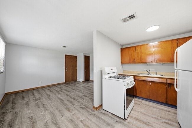 Building Photo - 5430 Ervin St