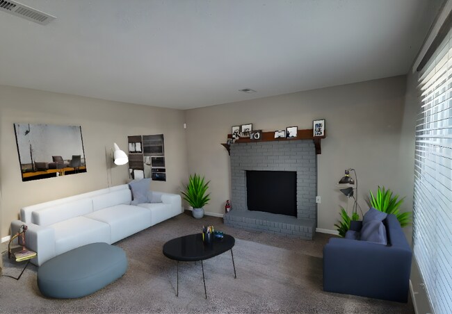 Photo - 303 Picadilly Square