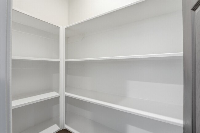 Photo - 4307 Larkspur St