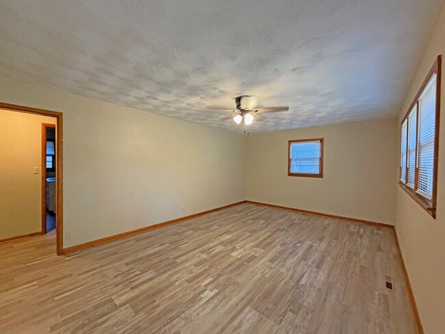 Photo - 925 S Link Ave