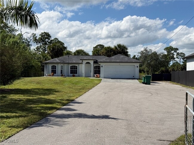 Photo - 3335 Everglades Blvd S