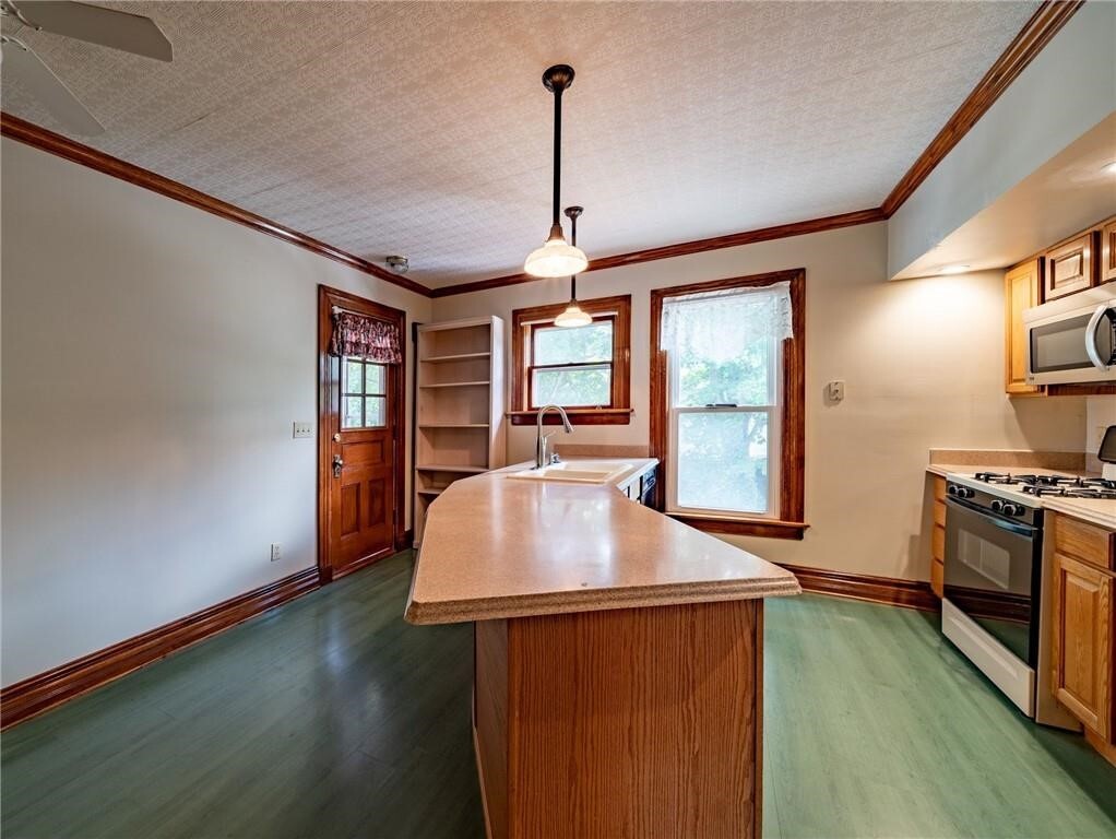 Photo - 1108 Lake Ave