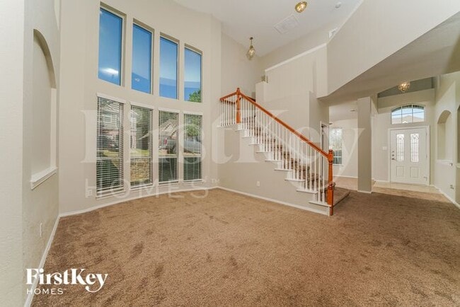 Photo - 500 Crystal Falls Dr