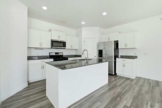 Photo - 506 S Highpoint Dr