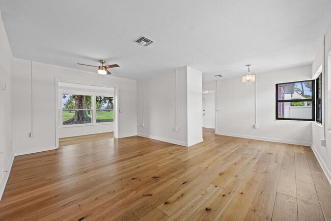 Photo - 1442 Olmeda Way