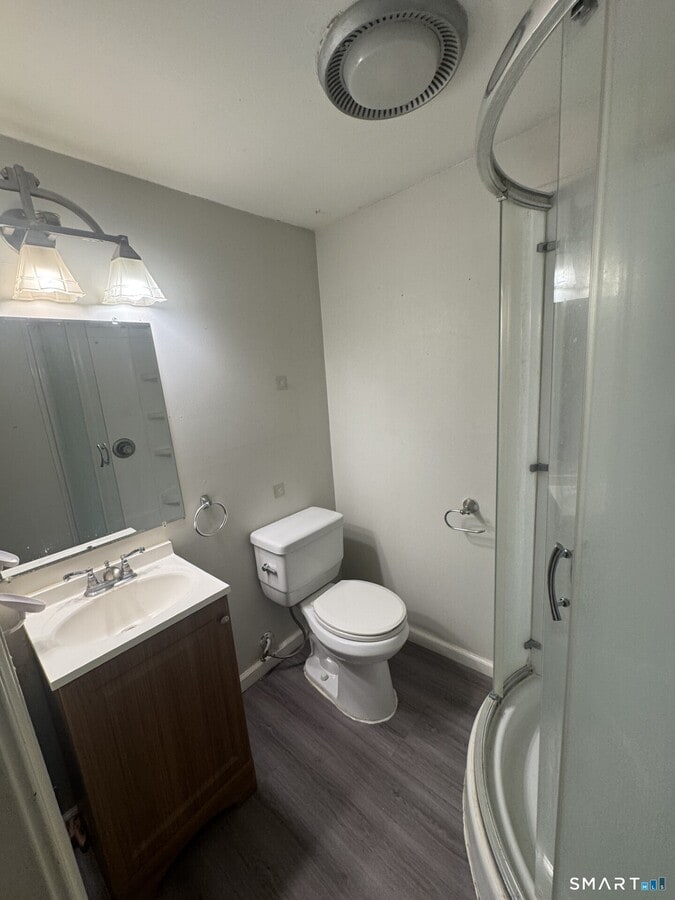 Photo - 131 W Main St