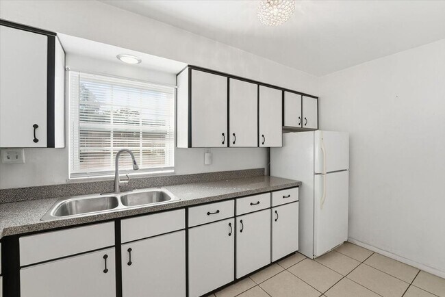 Photo - 3011 George Mason Ave Unit 3B