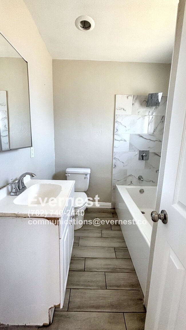 Photo - 718 W Wilson Ave Unidad 103