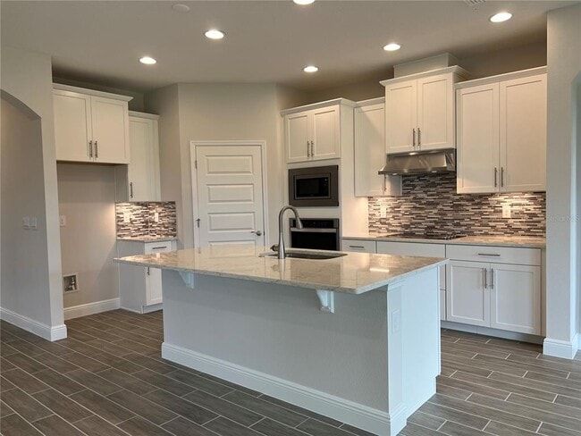 Photo - 18072 Adrift Rd